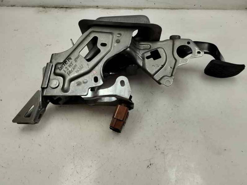 PEDAL FRENO NISSAN NOTE 2014 1.2 MT (80 CV)