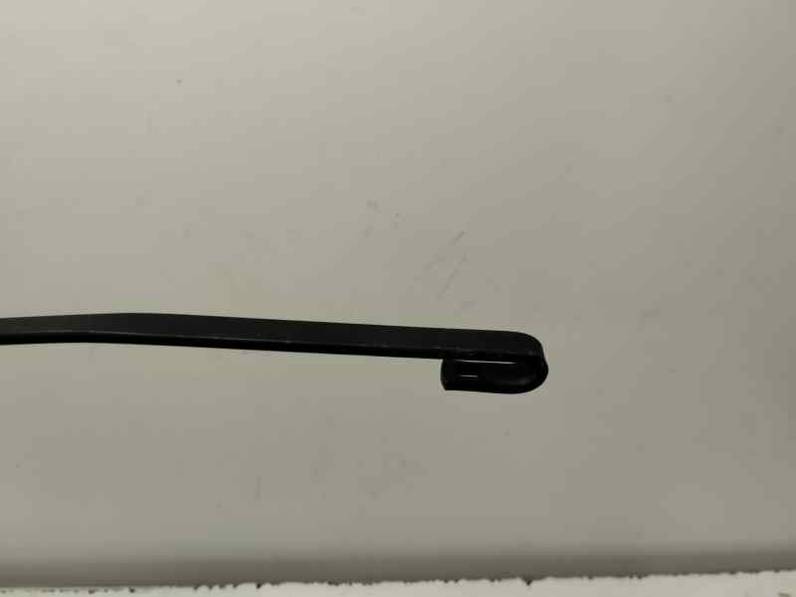 BRAZO LIMPIA DELANTERO DERECHO NISSAN NOTE 2014 1.2 MT (80 CV)
