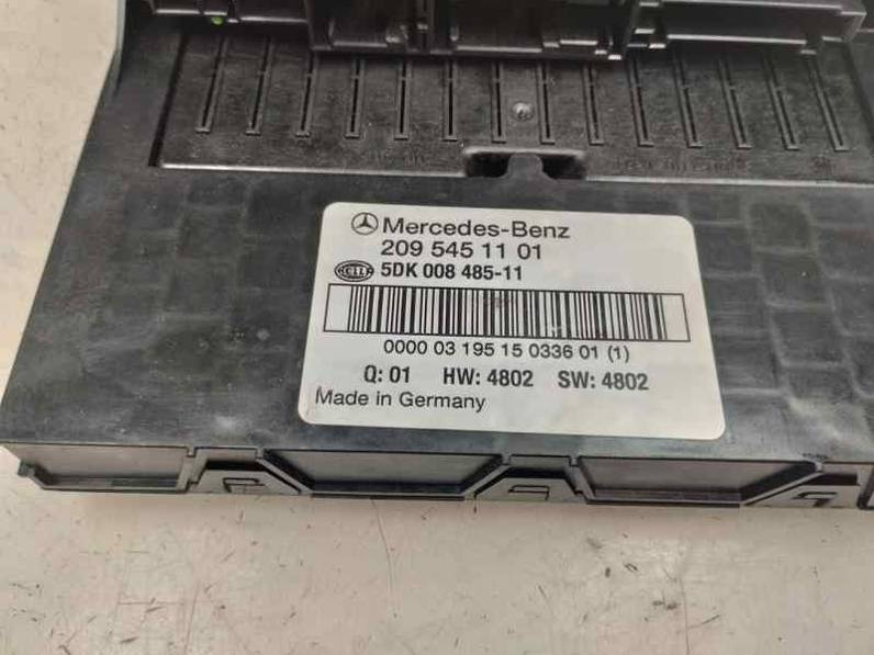 CAJA RELES FUSIBLES MERCEDES CLASE CLK COUPE 2003 2.7 CDI (170 CV)