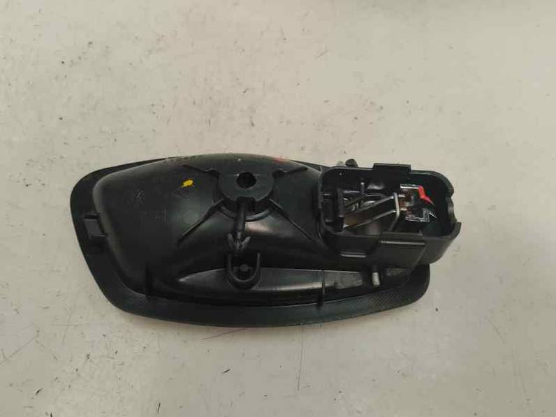 MANETA INTERIOR DELANTERA IZQUIERDA RENAULT CLIO IV GRANDTOUR 2014 0.9 TCE (90 CV)