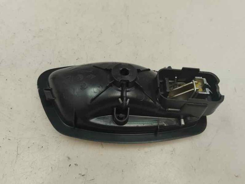 MANETA INTERIOR TRASERA IZQUIERDA RENAULT CLIO IV 2018 0.9 (90 CV)