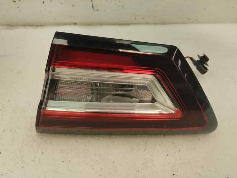 PILOTO TRASERO DERECHO INTERIOR RENAULT CLIO IV 2018 0.9 (90 CV)