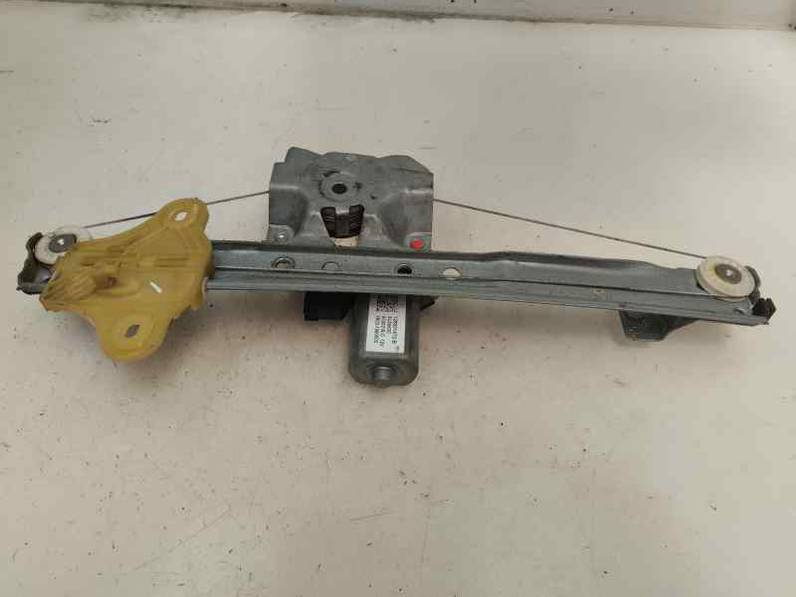 ELEVALUNAS TRASERO IZQUIERDO RENAULT CLIO IV 2018 0.9 (90 CV)