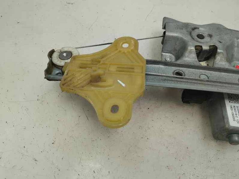 ELEVALUNAS TRASERO IZQUIERDO RENAULT CLIO IV 2018 0.9 (90 CV)