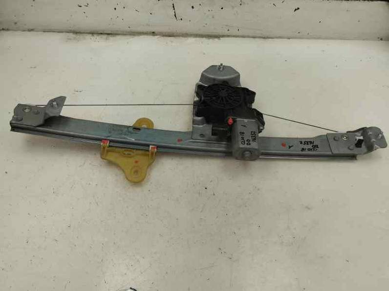 ELEVALUNAS DELANTERO DERECHO RENAULT CLIO IV 2018 0.9 (90 CV)