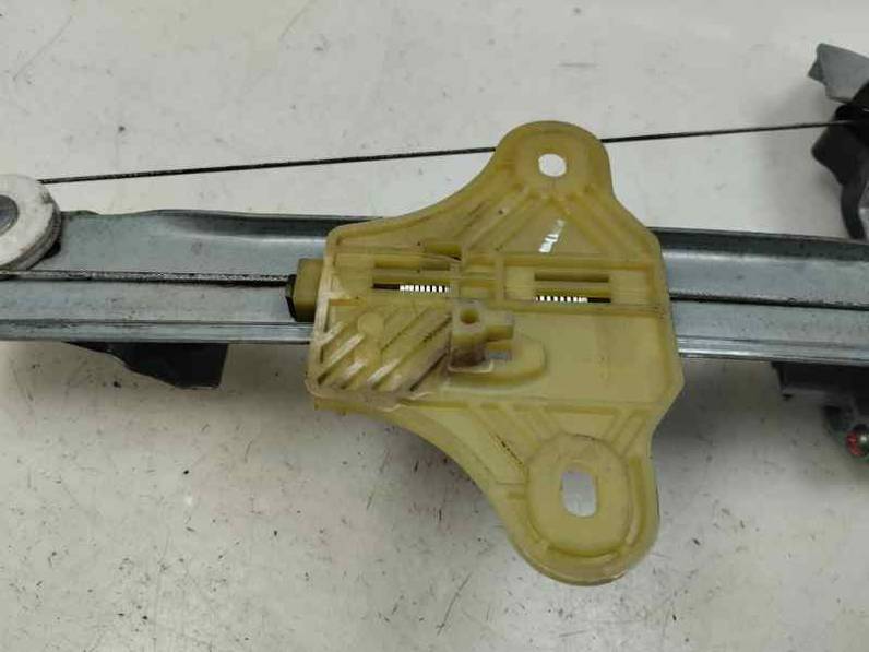 ELEVALUNAS DELANTERO IZQUIERDO RENAULT CLIO IV 2018 0.9 (90 CV)