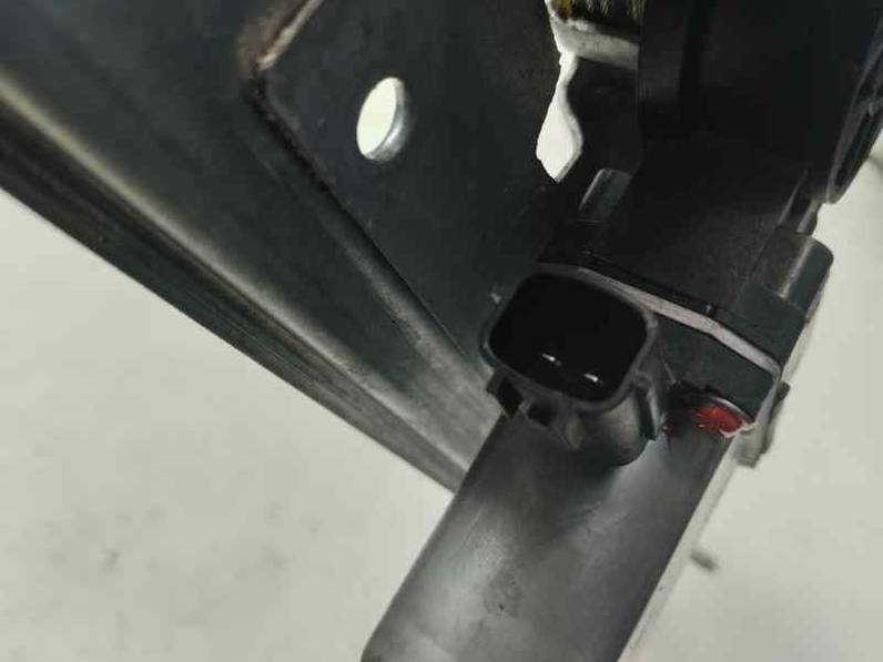 ELEVALUNAS TRASERO DERECHO RENAULT CLIO IV 2018 0.9 (90 CV)