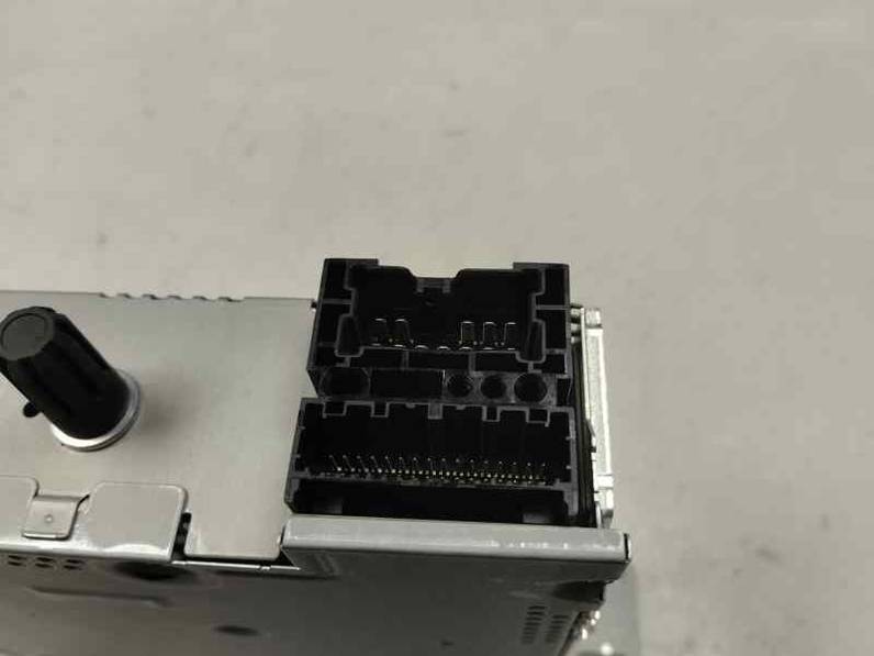 SISTEMA AUDIO RADIO CD RENAULT CLIO IV 2018 0.9 (90 CV)