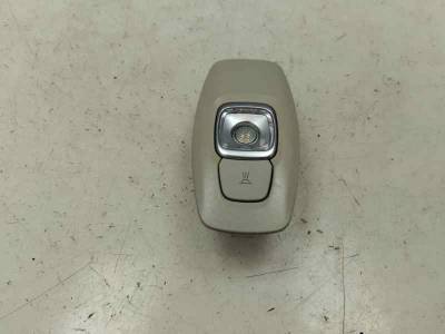 LUZ INTERIOR RENAULT CLIO IV 2018 0.9 (90 CV)