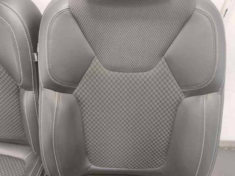 JUEGO ASIENTOS COMPLETO RENAULT CLIO IV 2018 0.9 (90 CV)