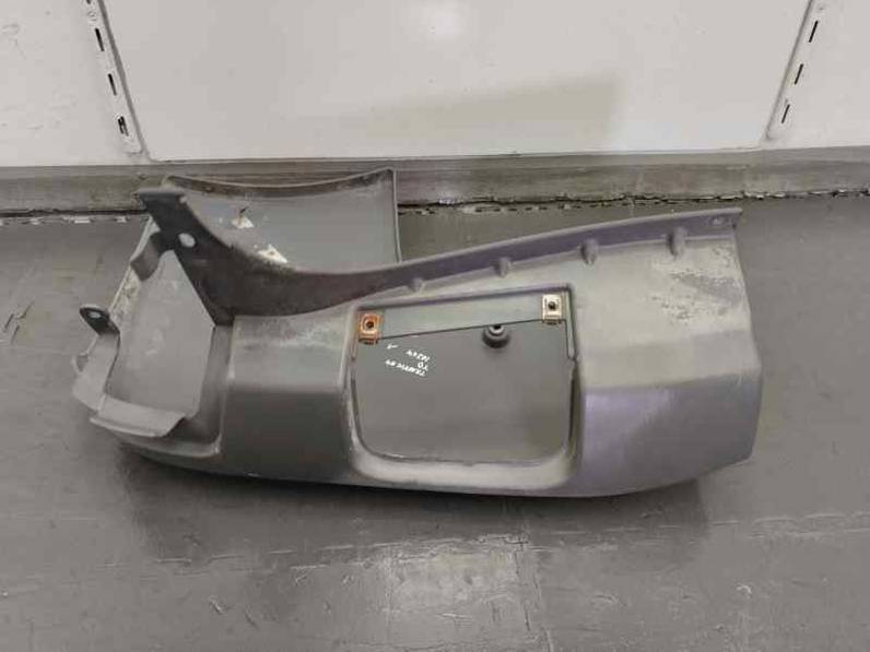 PUNTERA PARAGOLPES TRASERA DERECHA RENAULT TRAFIC CAJA CERRADA 2004