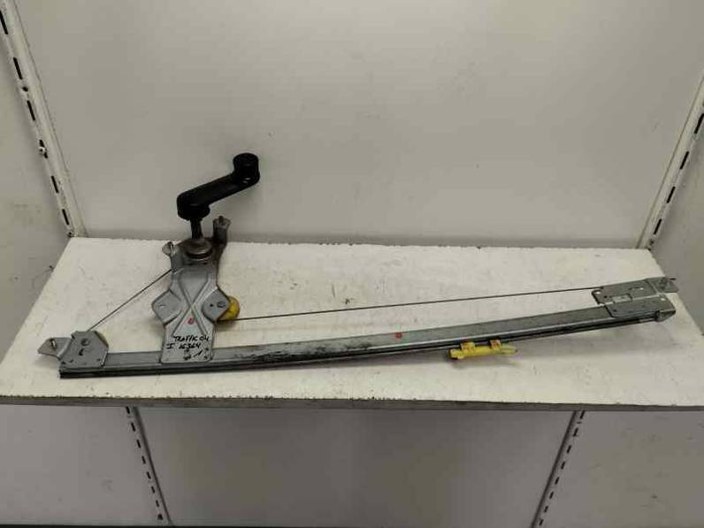 ELEVALUNAS DELANTERO IZQUIERDO RENAULT TRAFIC CAJA CERRADA 2004