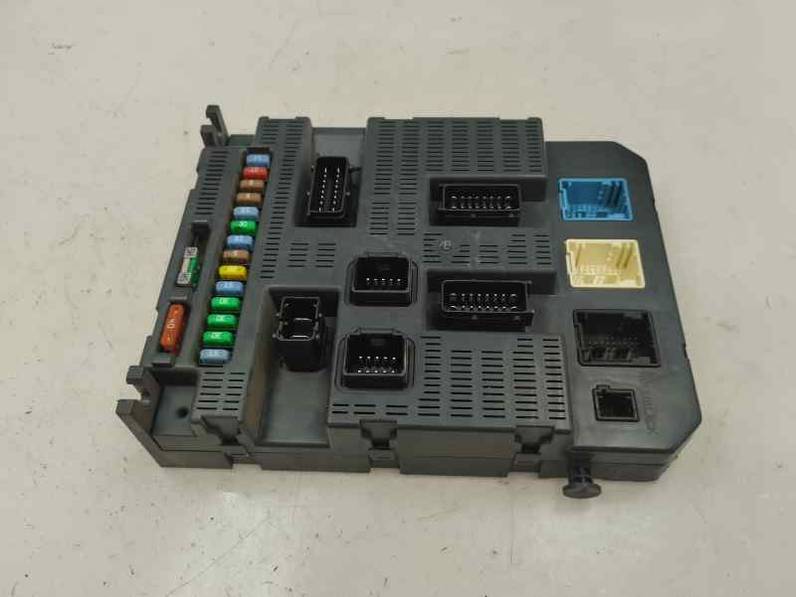 CAJA RELES FUSIBLES PEUGEOT 207 2008 1.4 16V VTI (95 CV)