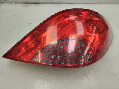 PILOTO TRASERO DERECHO PEUGEOT 207 2008 1.4 16V VTI (95 CV)