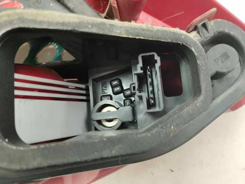 PILOTO TRASERO DERECHO PEUGEOT 207 2008 1.4 16V VTI (95 CV)