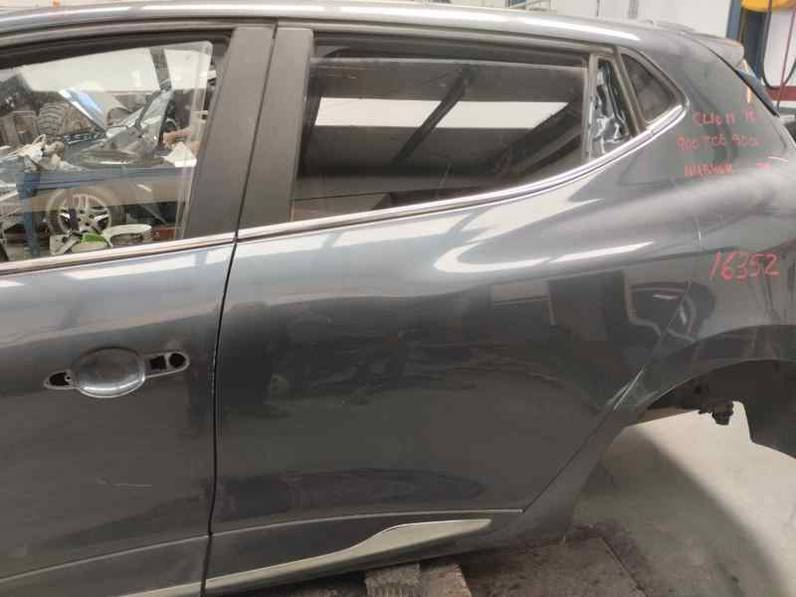 PUERTA TRASERA IZQUIERDA RENAULT CLIO IV 2018 0.9 (90 CV)