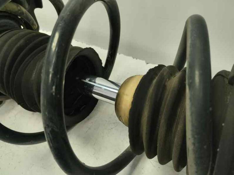 AMORTIGUADOR DELANTERO DERECHO RENAULT CLIO IV 2018 0.9 (90 CV)