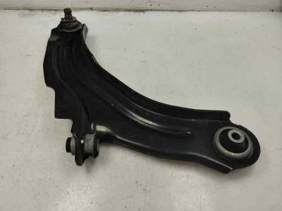 BRAZO SUSPENSION INFERIOR DELANTERO DERECHO RENAULT CLIO IV 2018 0.9 (90 CV)