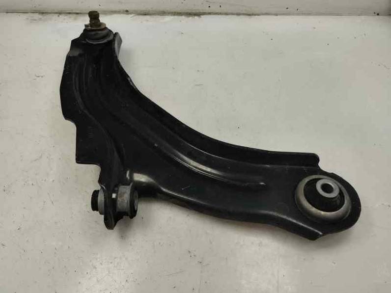 BRAZO SUSPENSION INFERIOR DELANTERO DERECHO RENAULT CLIO IV 2018 0.9 (90 CV)