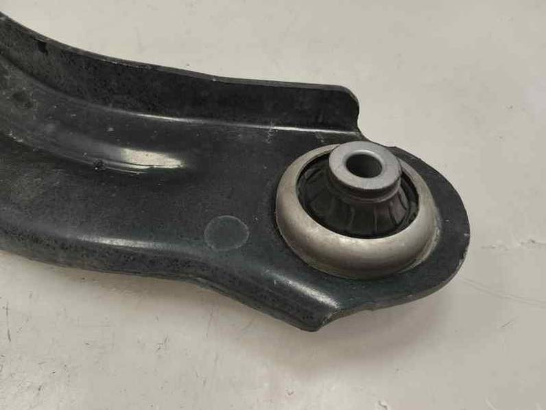 BRAZO SUSPENSION INFERIOR DELANTERO DERECHO RENAULT CLIO IV 2018 0.9 (90 CV)