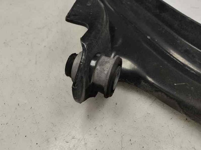 BRAZO SUSPENSION INFERIOR DELANTERO DERECHO RENAULT CLIO IV 2018 0.9 (90 CV)