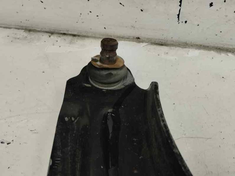 BRAZO SUSPENSION INFERIOR DELANTERO DERECHO RENAULT CLIO IV 2018 0.9 (90 CV)