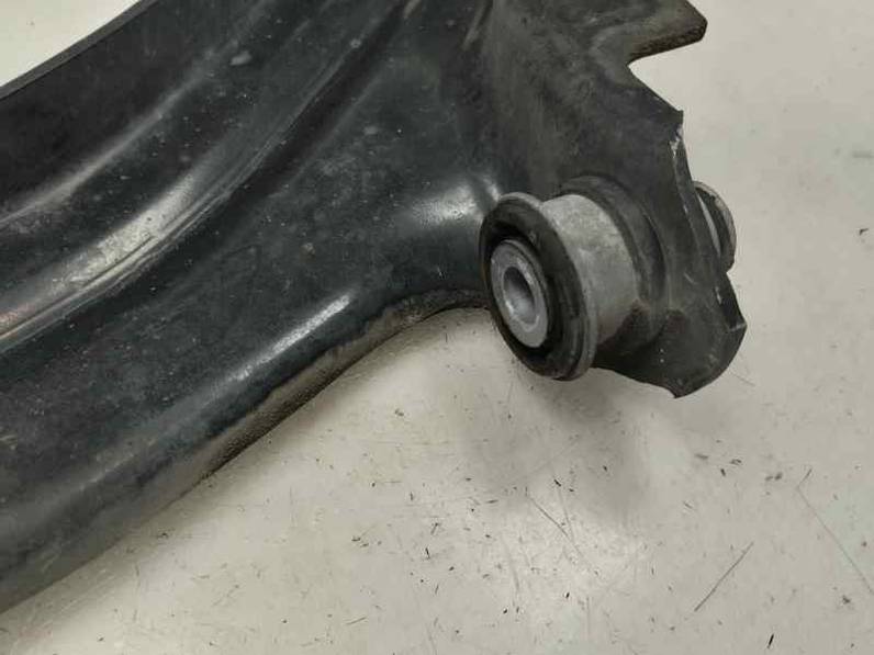 BRAZO SUSPENSION INFERIOR DELANTERO IZQUIERDO RENAULT CLIO IV 2018 0.9 (90 CV)