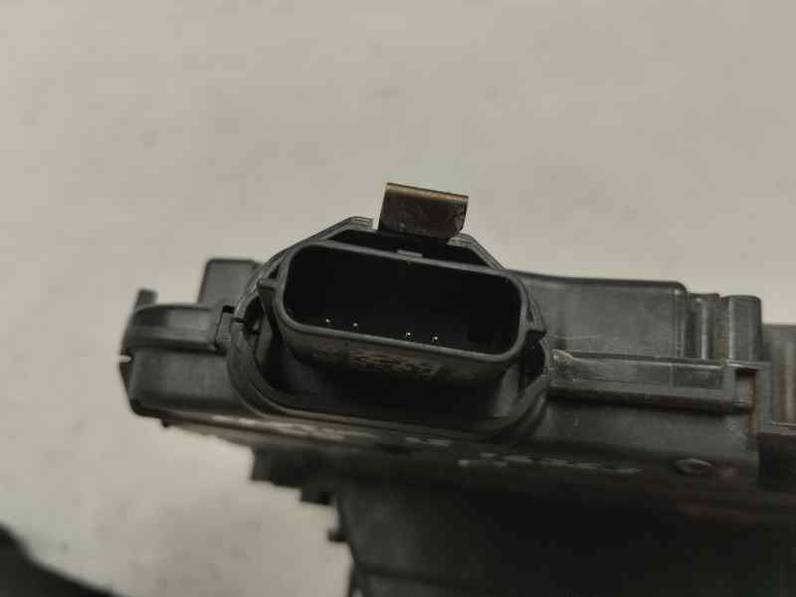 CERRADURA PUERTA DELANTERA DERECHA RENAULT CAPTUR 2015 1.2