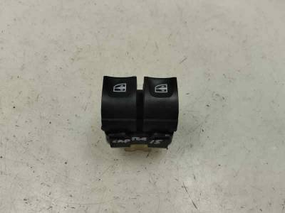 MANDO ELEVALUNAS DELANTERO IZQUIERDO RENAULT CAPTUR 2015 1.2