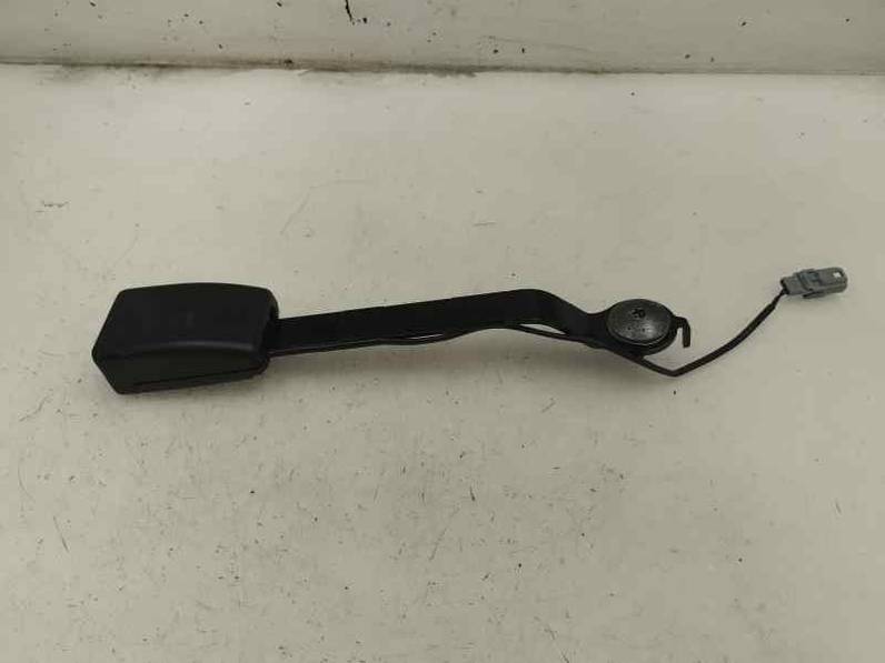 CINTURON SEGURIDAD DELANTERO DERECHO RENAULT CAPTUR 2015 1.2