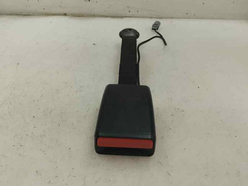 CINTURON SEGURIDAD DELANTERO DERECHO RENAULT CAPTUR 2015 1.2