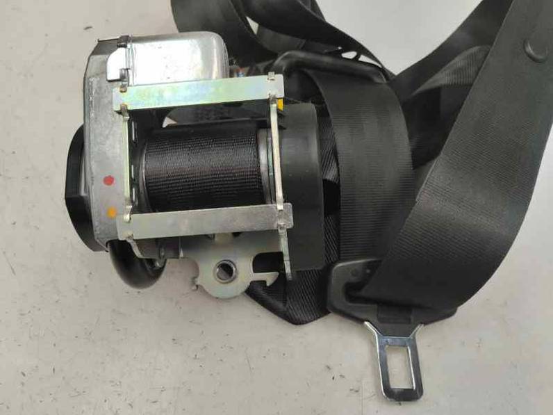 CINTURON SEGURIDAD DELANTERO DERECHO RENAULT CAPTUR 2015 1.2