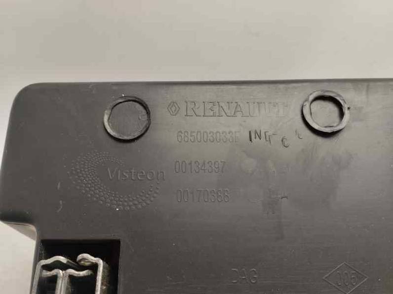 GUANTERA RENAULT CAPTUR 2015 1.2