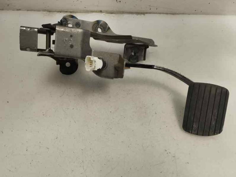 PEDAL FRENO RENAULT CAPTUR 2015 1.2