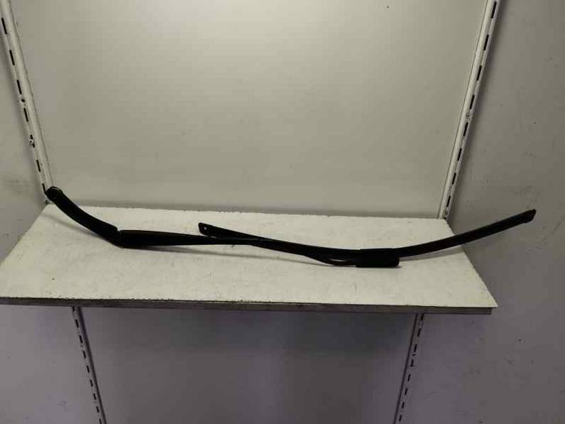 BRAZO LIMPIA DELANTERO IZQUIERDO RENAULT CAPTUR 2015 1.2