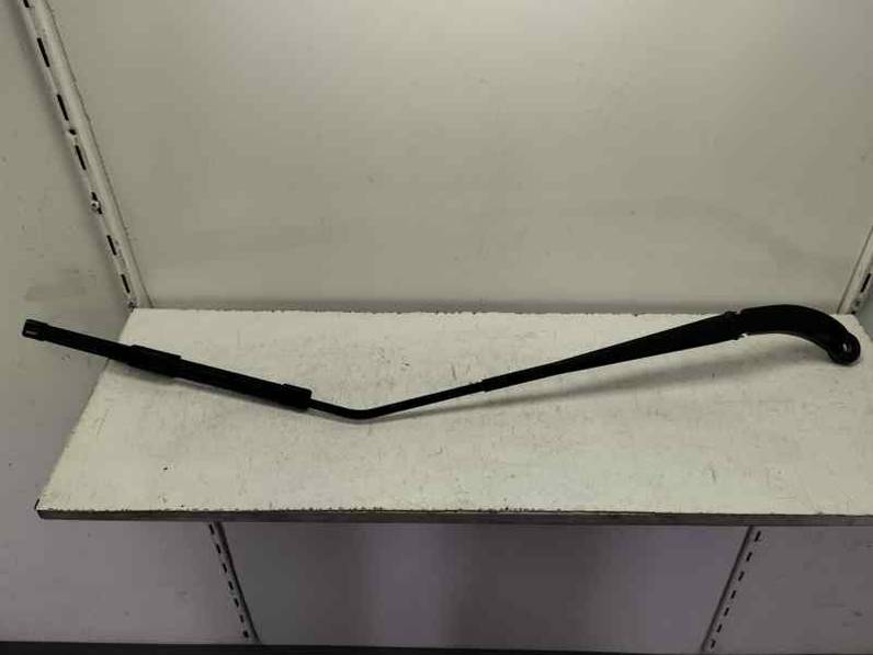 BRAZO LIMPIA DELANTERO DERECHO RENAULT CAPTUR 2015 1.2