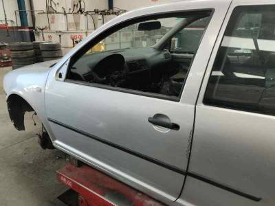 PUERTA DELANTERA IZQUIERDA VOLKSWAGEN GOLF IV BERLINA 2001 1.9 SDI (68 CV)