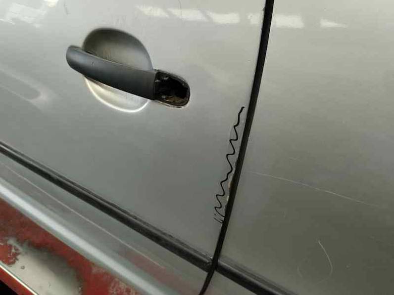 PUERTA DELANTERA IZQUIERDA VOLKSWAGEN GOLF IV BERLINA 2001 1.9 SDI (68 CV)