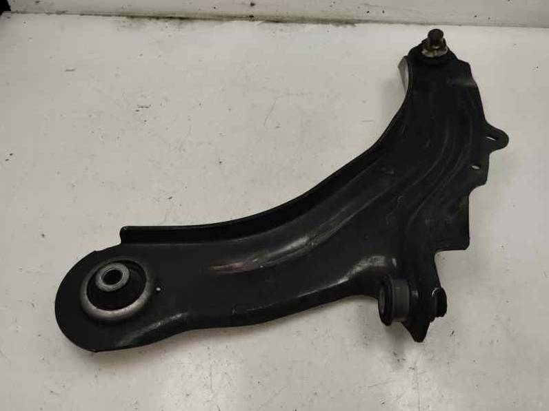 BRAZO SUSPENSION INFERIOR DELANTERO IZQUIERDO RENAULT CAPTUR 2015 1.2
