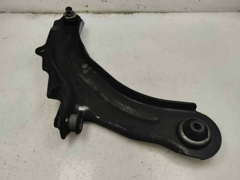 BRAZO SUSPENSION INFERIOR DELANTERO DERECHO RENAULT CAPTUR 2015 1.2