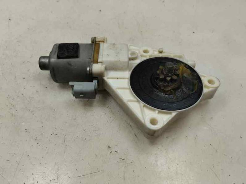 MOTOR ELEVALUNAS DELANTERO DERECHO KIA MAGENTIS 2006 2.0 CRDI (140 CV)