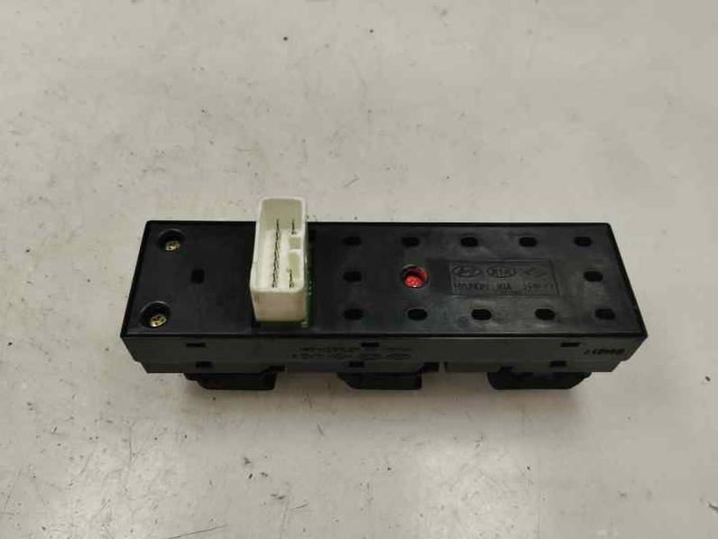 MANDO ELEVALUNAS DELANTERO IZQUIERDO KIA MAGENTIS 2006 2.0 CRDI (140 CV)