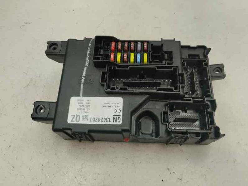 CAJA RELES FUSIBLES OPEL CORSA D 2014 1.3 CDTI (75 CV)