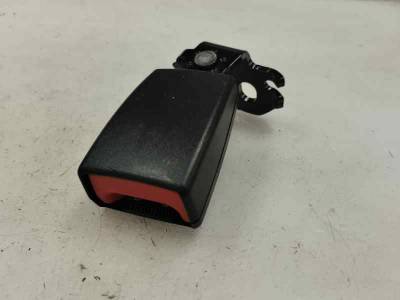 CINTURON SEGURIDAD TRASERO CENTRAL OPEL CORSA D 2014 1.3 CDTI (75 CV)