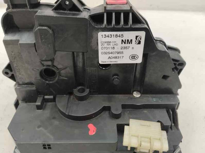 CERRADURA PUERTA TRASERA DERECHA OPEL CORSA E 2018 1.4 MULTIPUNTO (90 CV)