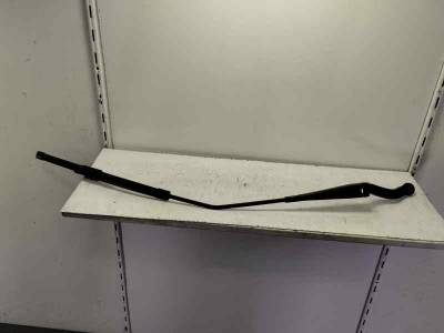 BRAZO LIMPIA DELANTERO DERECHO OPEL CORSA E 2018 1.4 MULTIPUNTO (90 CV)