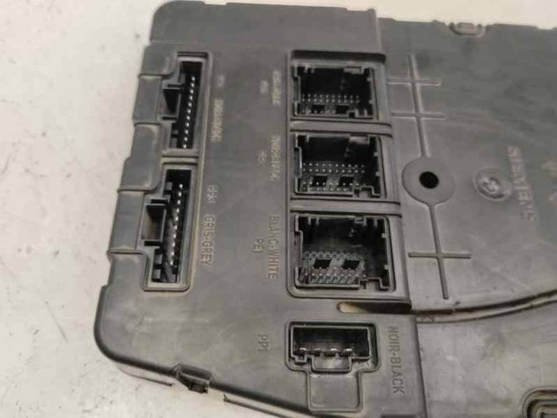 CAJA RELES FUSIBLES RENAULT MEGANE II CLASSIC BERLINA 2004 1.9 DCI (120 CV)