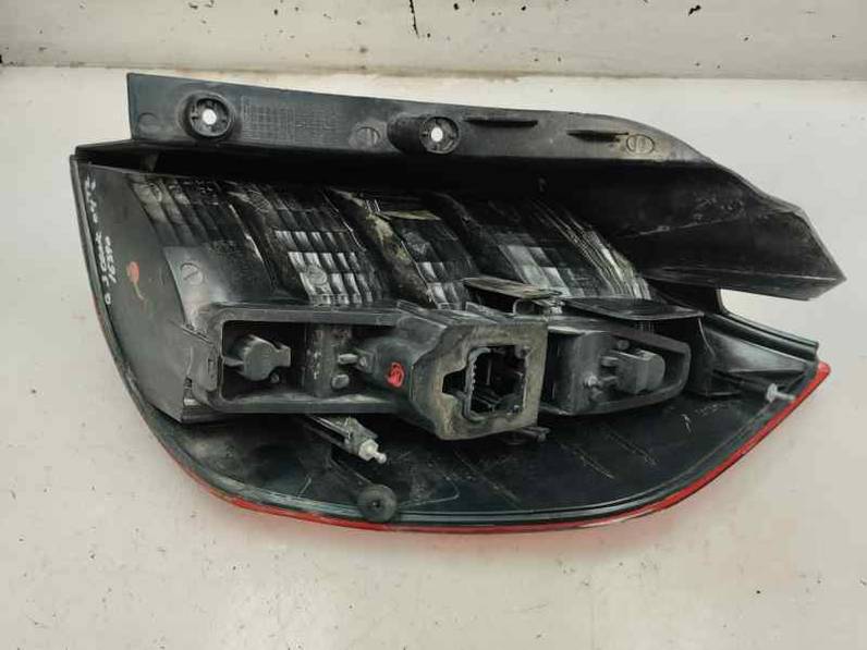 PILOTO TRASERO IZQUIERDO RENAULT MEGANE GRAND SCENIC 2004 1.5 DCI (101 CV)