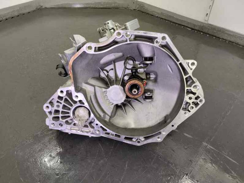 CAJA CAMBIOS OPEL CORSA E 2018 1.4 MULTIPUNTO (90 CV)