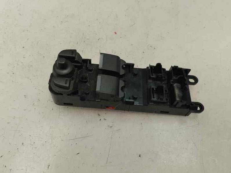 MANDO ELEVALUNAS DELANTERO IZQUIERDO LAND ROVER EVOQUE 2015 2.2 TD4 (150 CV)